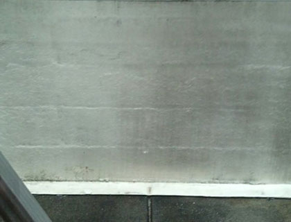 After: Car wash tunnel wall degreasing